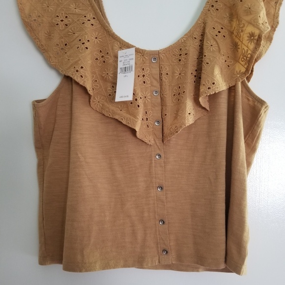 Top - Picture 2 of 3